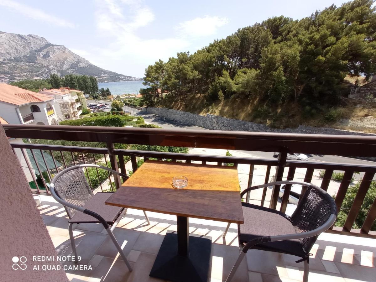 Apartments Mihovil Omis Luaran gambar
